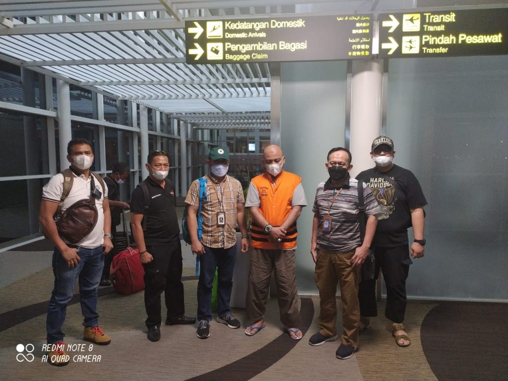 Kejatisu Tangkap DPO Kasus Penguasaan Lahan PT KAI Medan 3 IMG 20210410 WA0102