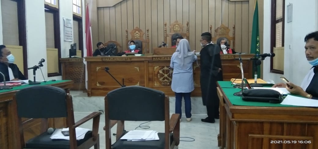 Jujuk bawa bukti surat