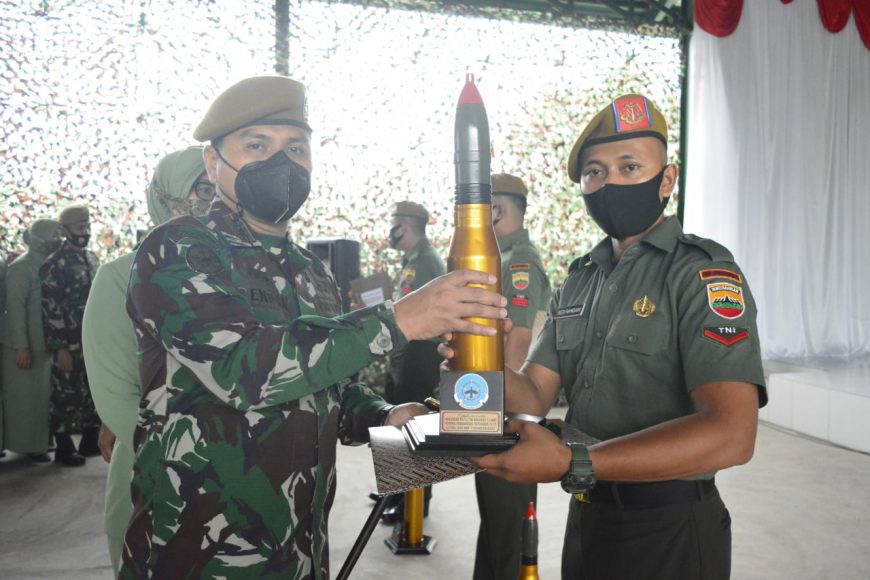 Tradisi Korps Pindah Satuan Prajurit Batalyon Arhanud 11/WBY 3 Pinn