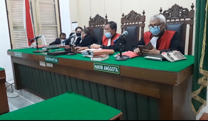 Saksi: Siska dan Rudi Hartono Bangun Berpacaran, Sangat Mesra