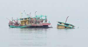 Kejari Belawan Tenggelamkan 3 Kapal Pencuri Ikan