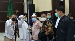 Pesan Kuasa Hukum Habib Rizieq: Sampai Jumpa di Pengadilan Akhirat