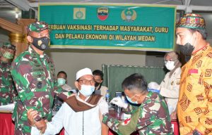 Pangdam I/BB Tinjau Serbuan Vaksinasi di Ponpes Al Kautsar Al Akbar Medan