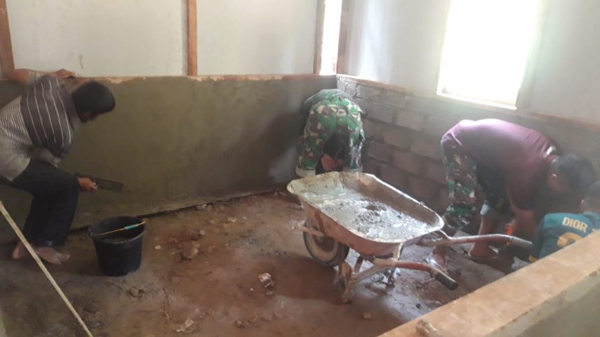 Pembangunan Rumah Layak Huni TMMD/N ke 111 Masuk Tahap Pemlasteran 2 Plasterr