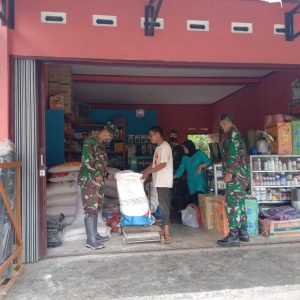Anggota Satgas Kunjungi Distributor Pupuk Subsidi