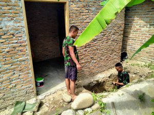 Totalitas Rehab RTLH, Satgas TMMD Kodim 0204/DS Buatkan Septic Tank