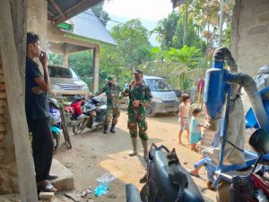 Personil Satgas TMMDN Kodim 0306/50 Kota Terus Lakukan Sosialisasi Pencegahan Covid 19