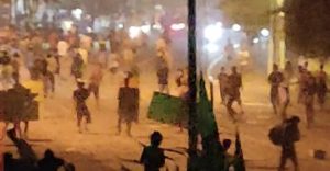 Belawan Mencekam Bentrokan Antar Warga Tak Kunjung Henti