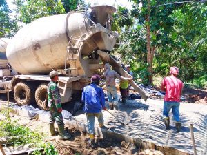 Tersisa 895 Meter Lagi, Pengecoran Jalan TMMD Kodim 0204/DS Makin Dipercepat