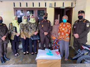 Adhyaksa Tamiang Berbagi Sembako Untuk Purnaja