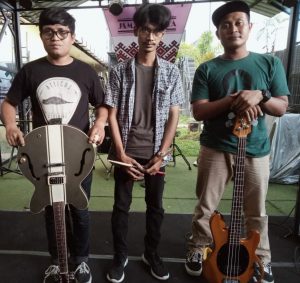 Tas Ransel Terinspirasi dari Ibu-ibu Penjual Monza