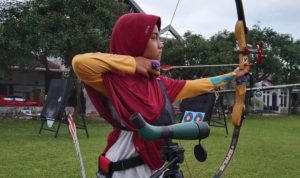 Sinta Ginting Berambisi Kibarkan Merah Putih Lewat Cabor Panahan