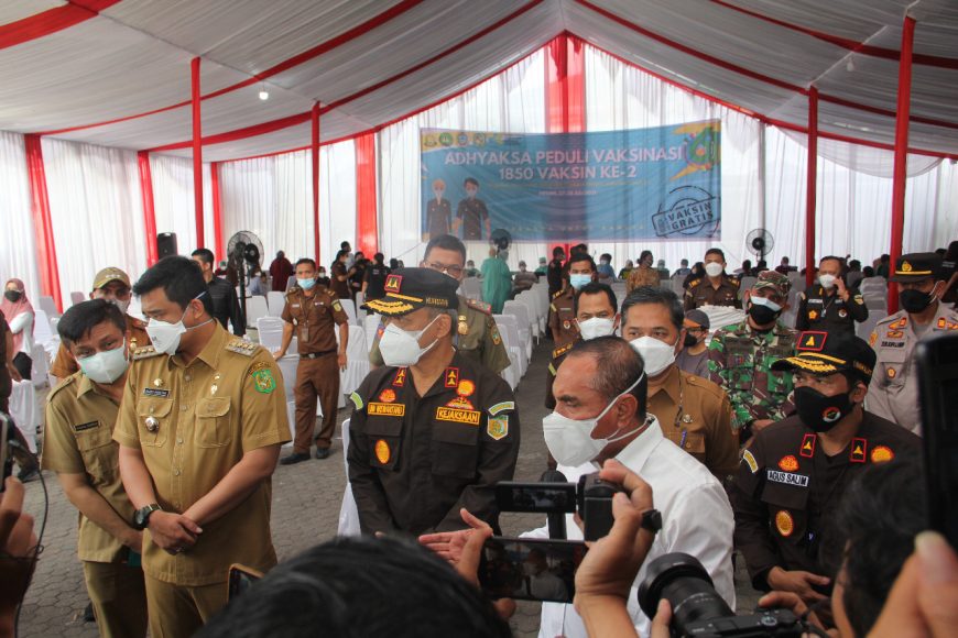 Kajatisu IBN Wiswantanu bersama Gubsu Edy Rahmayadi dan Walikota Medan Bobby Afif Nasution