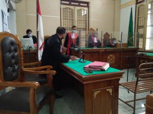 Pengemudi Ojol Dituntut Pidana 7 Tahun Penjara Edarkan Ekstasi