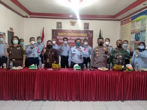 Kasdim 0311/Pessel Hadiri Penyerahan Sembako Secara Simbolis Di Rutan Painan