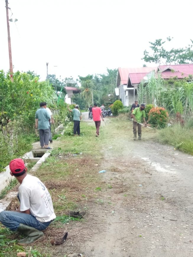 Gotong Royong Rutin Jumat Barokah di Kampung Mesjid Sungai Yu 2 a 1 8