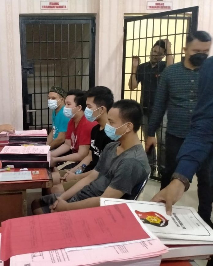 Kejatisu Terima 5 Tersangka dan Barang Bukti Dari Penyidik Poldasu 3 1 1 10