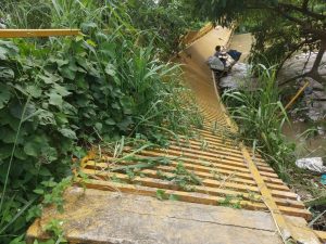 Terseret Arus Sungai Deli, Jembatan Bambu Kuning Putus