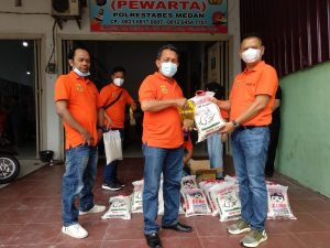 Jumat Barokah, Ketua Pewarta Kembali Bagikan Sembako Pada Wartawan