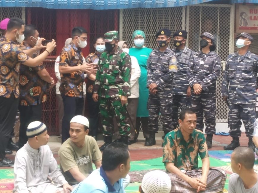 Lantamal I Suntik Vaksin 500 Warga Binaan di Rutan Labuhan Deli 2 Lantamal