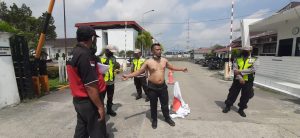 Telanjang Dada dan Orasi di Atas Mobil, Agen Pelayaran Tuding Manajemen Pelindo Belawan Amburadul