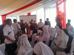 Ribuan Anak Sekolah Ikuti Kegiatan “Adhyaksa Peduli Vaksinasi” di Kejati Sumut