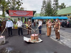 Kejari Langkat Musnahkan 61,11 Gram Ganja, 123,79 Gram Sabu dan 138 Butir Ineks