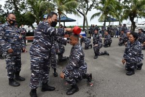 Ritual Siraman Kembang Pertanda Kenaikan Pangkat di Lantamal I