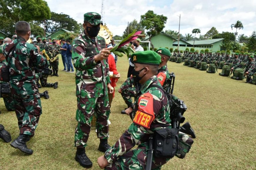 Pangdam I/BB Pimpin Upacara Pelepasan Satgas Yonif 123/Rajawali di Padang Sidempuan 3 IMG 20211008 WA0148