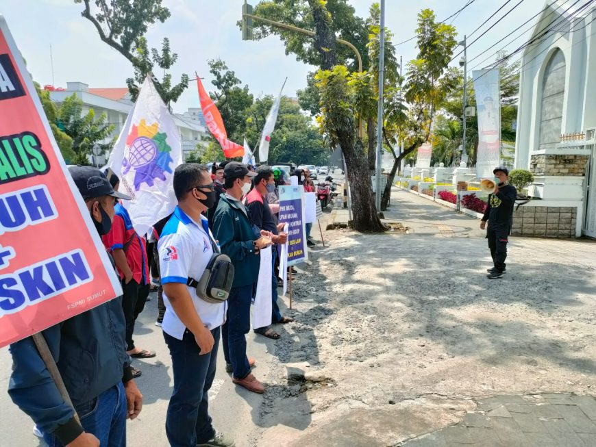 Buruh FSPMI Aksi Tuntut Kenaikan UMP dan UMK se Sumut 10% Tahun 2022 2 IMG 20211026 WA0070