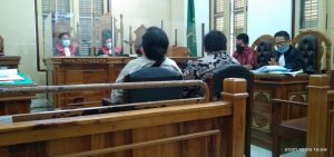 Joni Bantah Semua Keterangan Tiga Saksi
