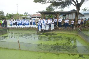 Danlantamal I Olahraga Bersama Warga Komplek TNI AL Titi Papan