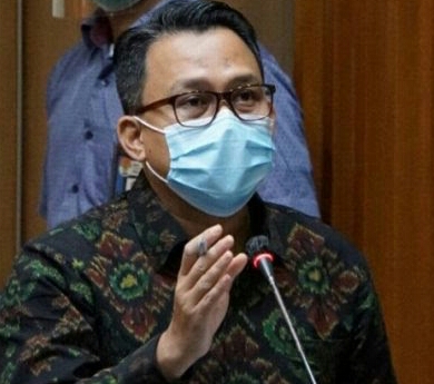 KPK Limpahkan Berkas Sekda Tanjungbalai ke PN Medan