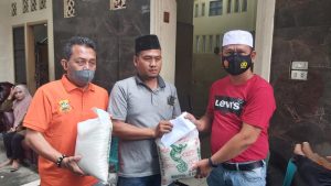 Orang Tua Wartawan Meninggal, Ketua Pewarta Melayat dan Berikan Santunan