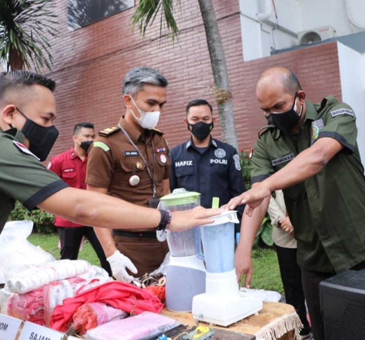 Kejari Medan Musnahkan Barang Bukti Senilai Rp 3,3 Miliar