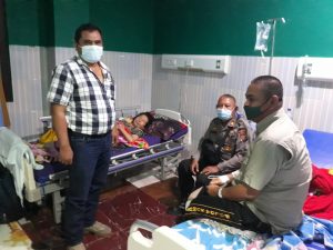 Kapolsekta Kutalimbaru, AKP Kasir Nasution Jenguk Anggota yang Dirawat di RS Arta Medica