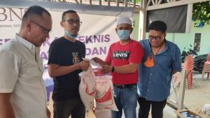 Ibu Kandung PU Metro 24 Jam Meninggal, Ketua Pewarta Melayat dan Beri Santunan