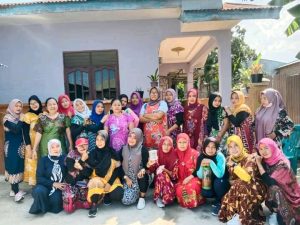 Peringati Hari Ibu, Grup Omak-Omak Berkah Jalin Silaturahmi