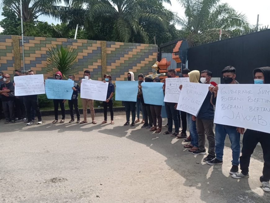 Sky Garden Ditertibkan, Alat Sabu dan Senjata Tajam Disita 4 6
