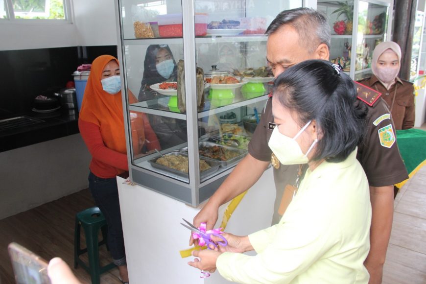 Kajati Sumut Resmikan 'Kantin Adhyaksa' 2 kannt