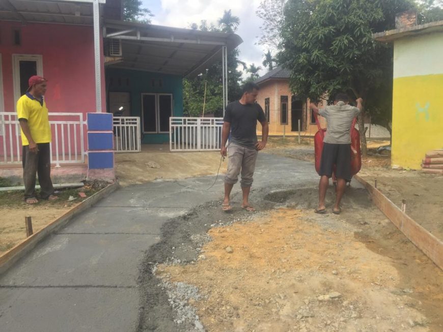 Pelaksana Sesalkan Geuchik Buket Meutuah Belum Bayar Pembangunan Rabat Beton di Lorong Rotam 4 1 34