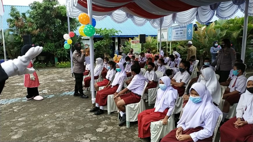 Mendampingi Kapoldasu dan Pangdam l/BB, Kapolresta Deliserdang Zoom Meeting dengan Kapolri Terkait Vaksinasi Serentak 2 IMG 20220209 WA0050