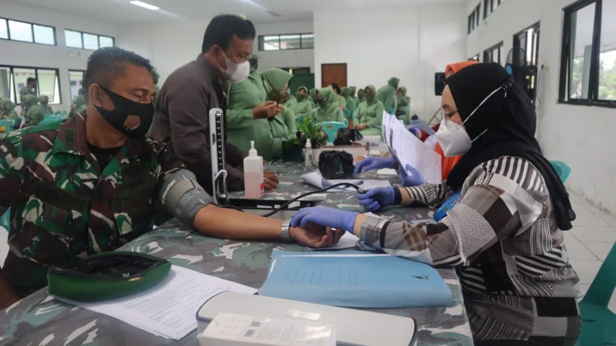 HUT ke 76 Persit Kartika Chandra Kirana Kodim 0303 Gelar Donor Darah, Dandim: Semoga Dapat Menolong Saudara Kita yang Membutuhkan 3 2 35