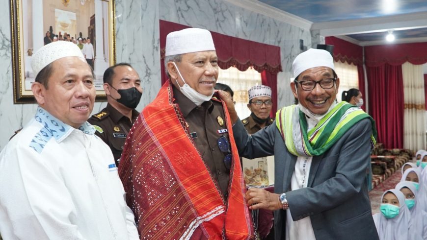 Jaksa Masuk Pesantren, Kajati Sumut Idianto: Lindungi Anak Karena Mereka Adalah Masa Depan Bangsa 3 2 41