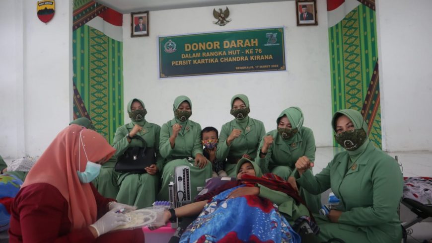 HUT ke 76 Persit Kartika Chandra Kirana Kodim 0303 Gelar Donor Darah, Dandim: Semoga Dapat Menolong Saudara Kita yang Membutuhkan 2 3 10