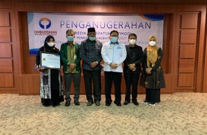 Pemko Lhokseumawe Terima Anugerah Kepatuhan Tinggi dari Ombudsman RI