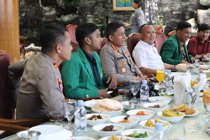 Ketemu Presiden Mahasiswa, Ini Kata Kapolrestabes Medan 2 1 63