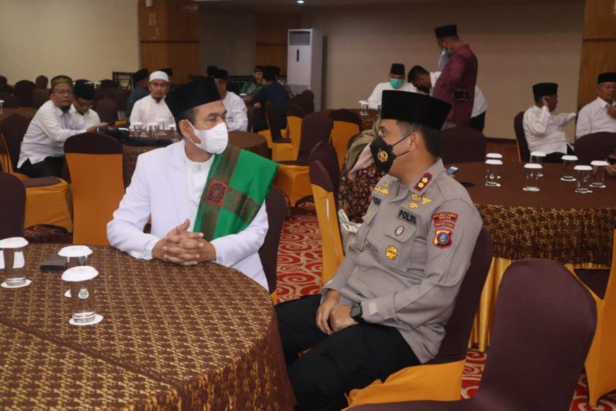 Polrestabes Medan Hadiri Halal Bihalal dan Silaturahmi Bersama MUI Medan 2 3 1