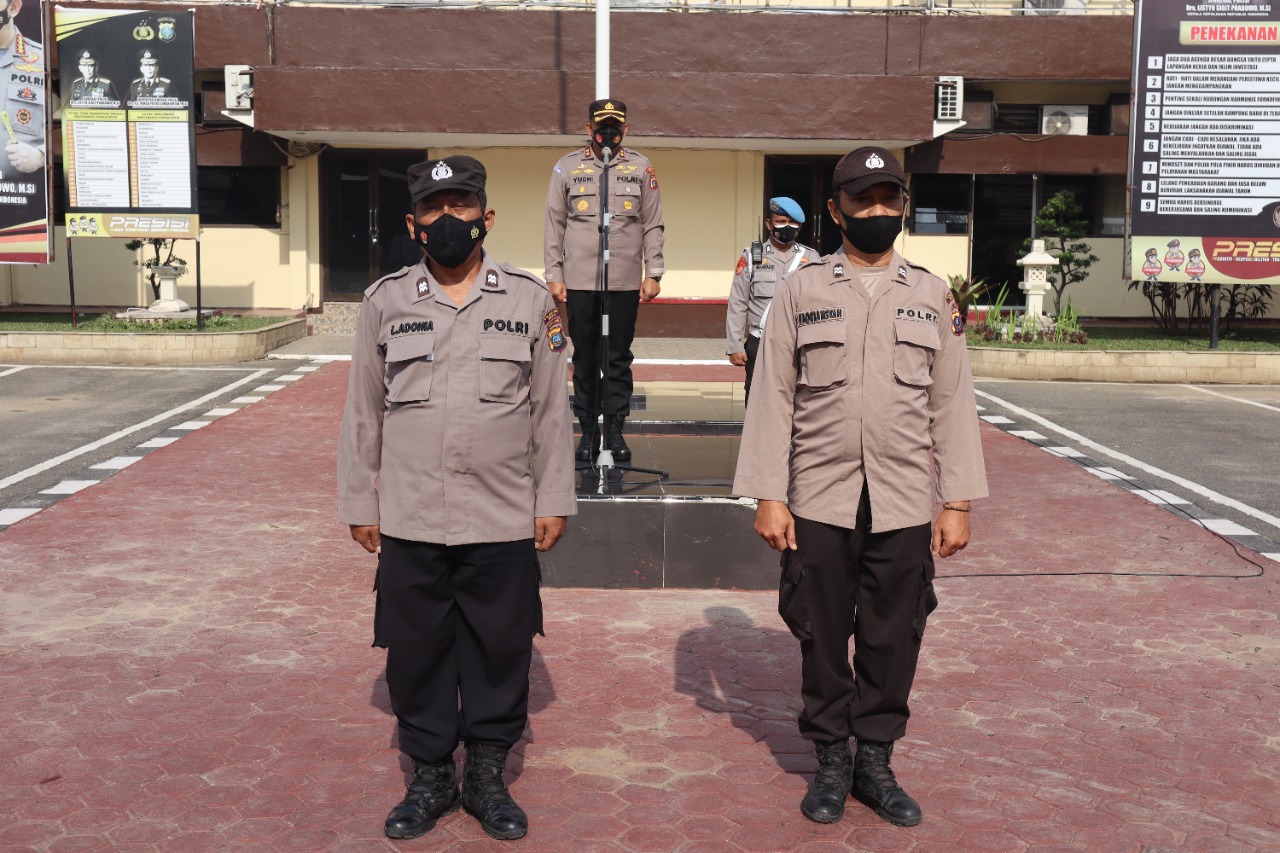 JELANG HUT