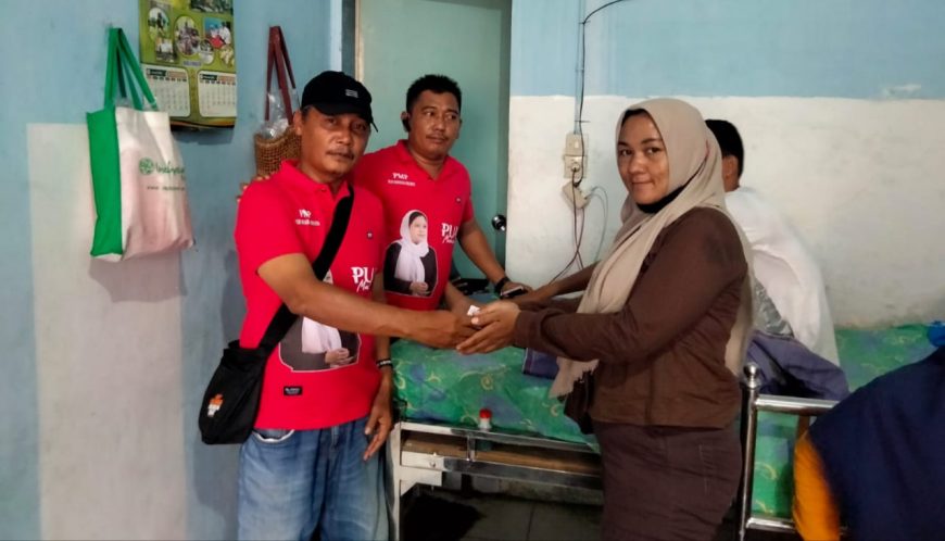 Relawan PMP Sumut Bantu Perobatan Korban Kecelakaan, Ibu Korban Terharu